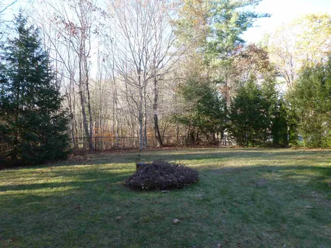 18 Lamprey Village Drive Epping NH 03042