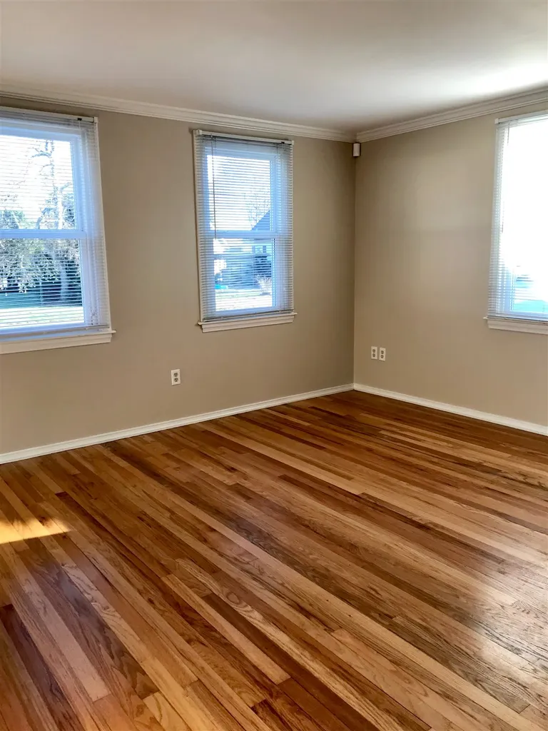 6 Elmview Circle Dover NH 03820