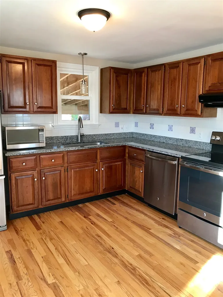 6 Elmview Circle Dover NH 03820