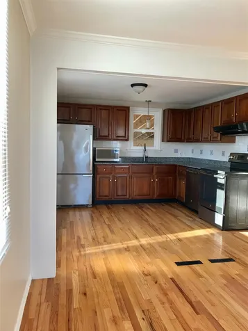 6 Elmview Circle Dover NH 03820