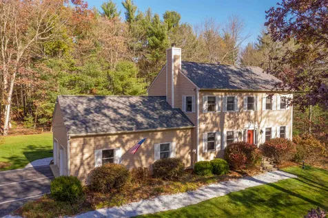 31 Greenwich Road Litchfield NH 03052