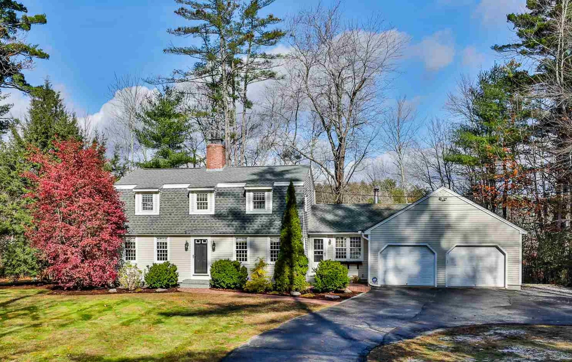24 Williamsburg Drive Amherst NH 03031
