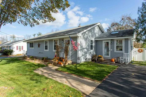 11 Lebel Avenue Manchester NH 03103