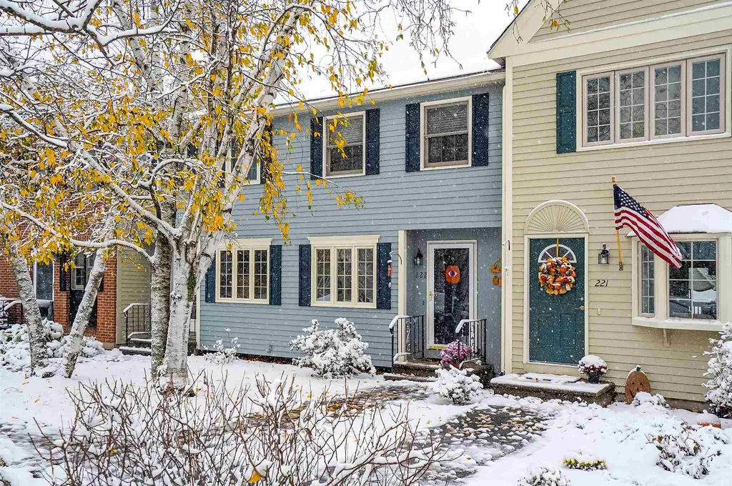 222 Fox Hollow Drive Hudson NH 03051