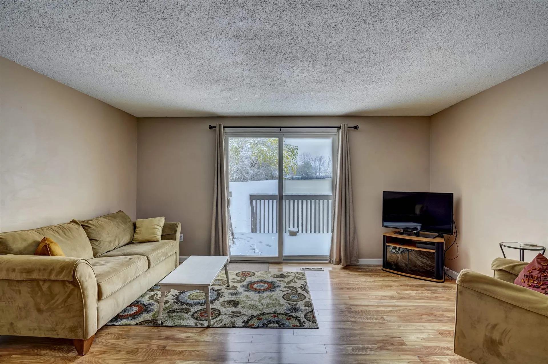 222 Fox Hollow Drive Hudson NH 03051