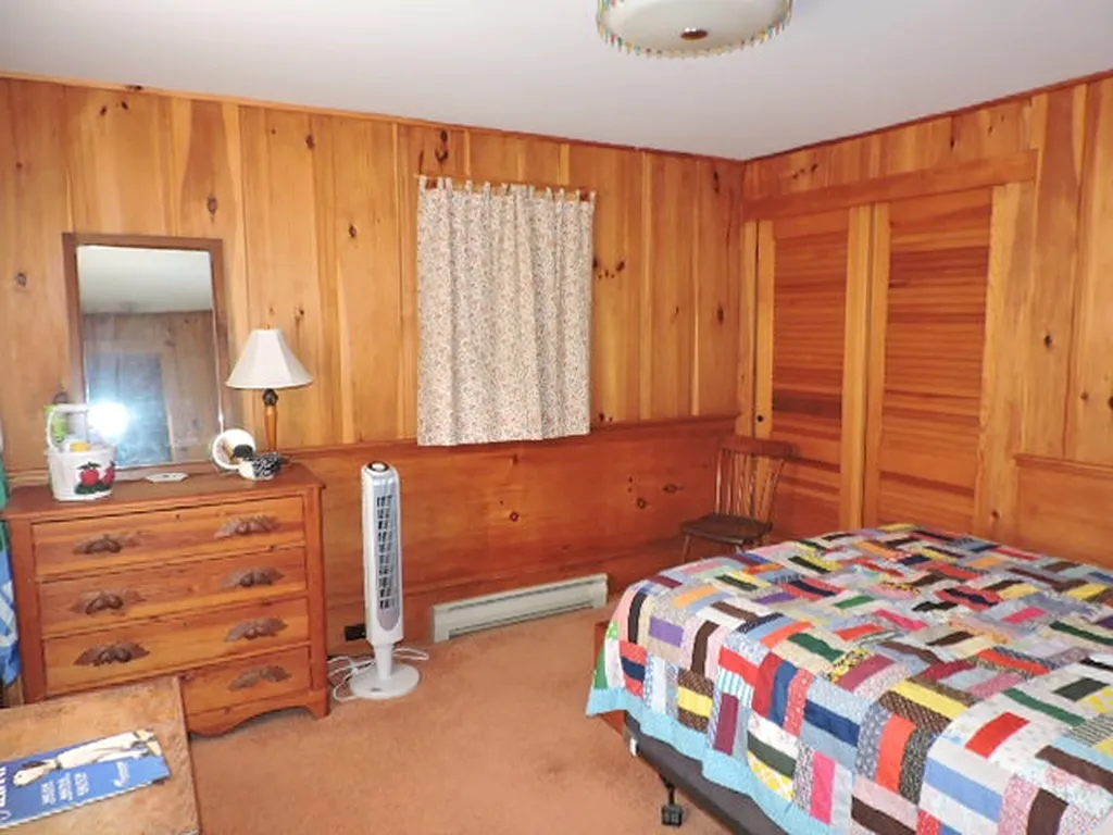 24 Mount William Pond Road Weare NH 03281