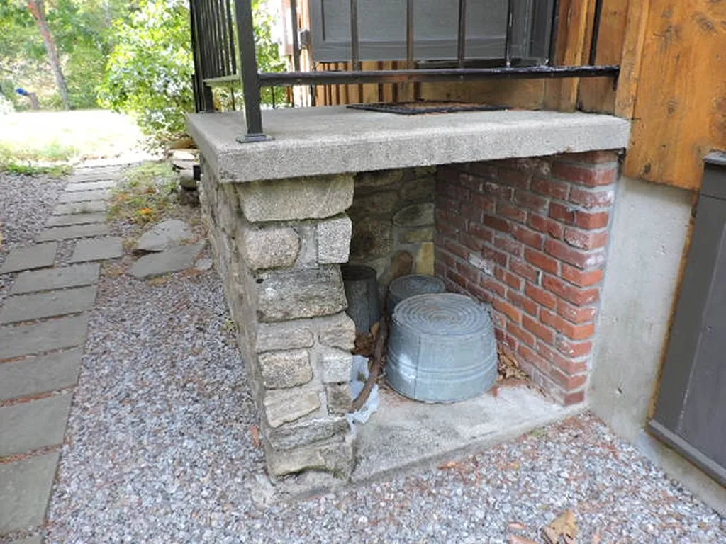 24 Mount William Pond Road Weare NH 03281