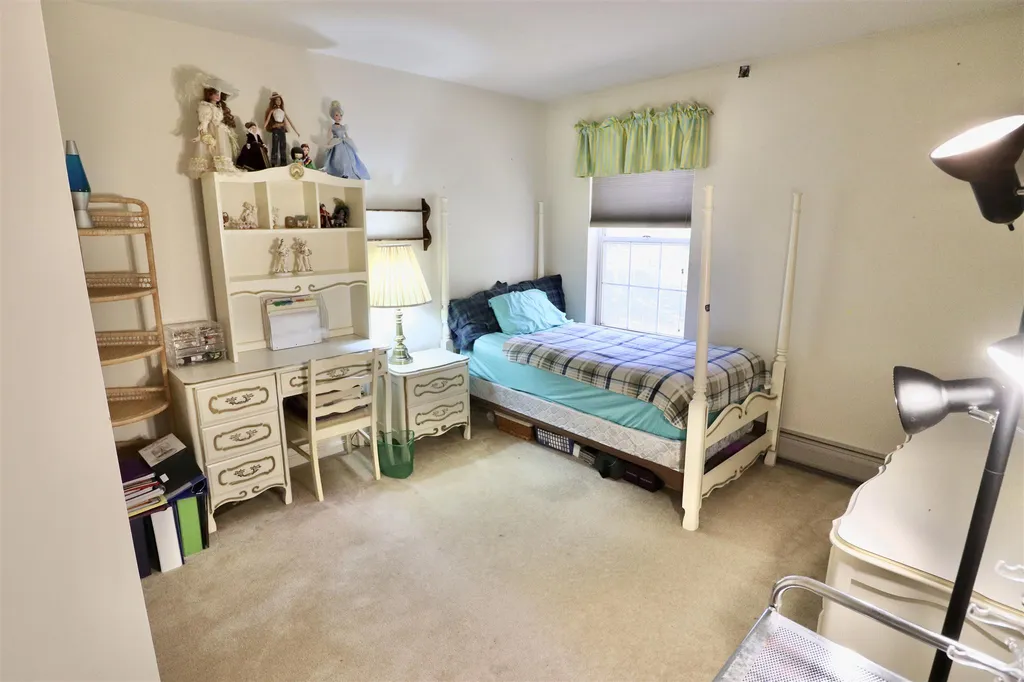 172 Deer Lane Colchester VT 05446