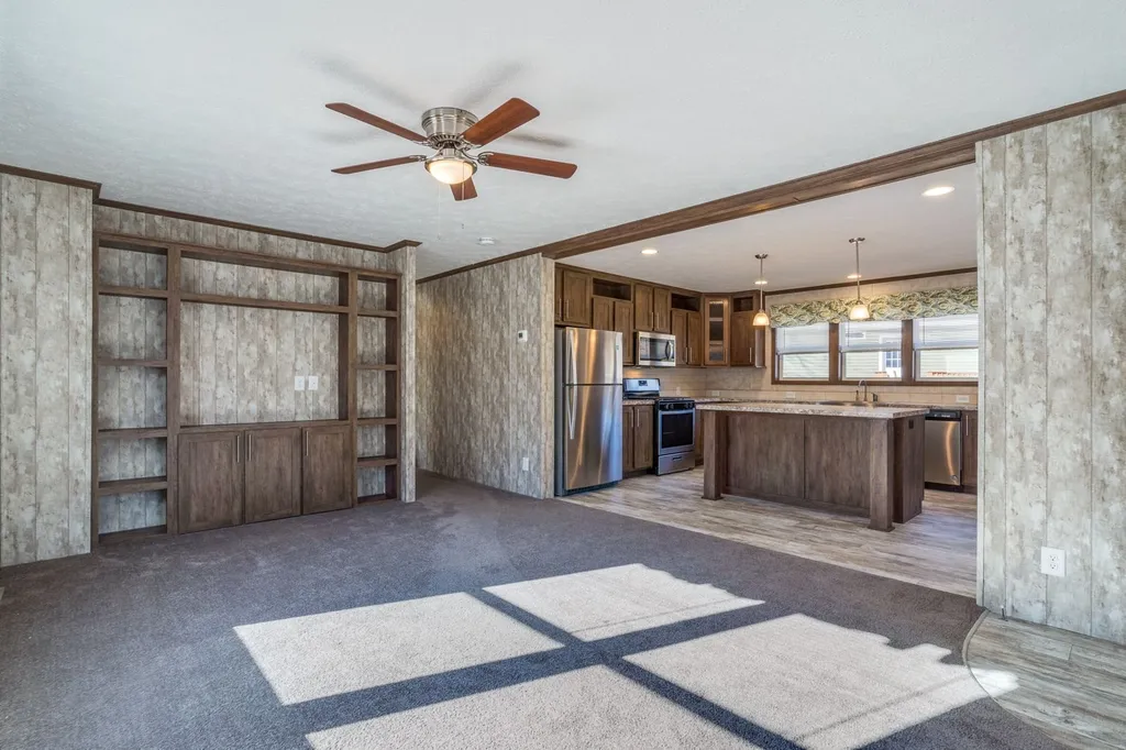 10 South Cranberry Lane Rochester NH 03867