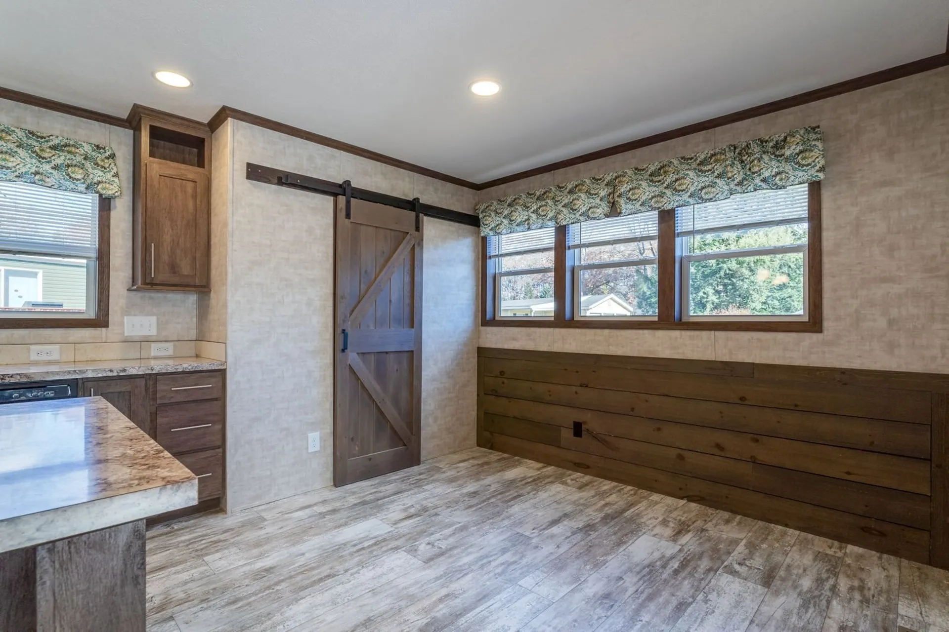 10 South Cranberry Lane Rochester NH 03867