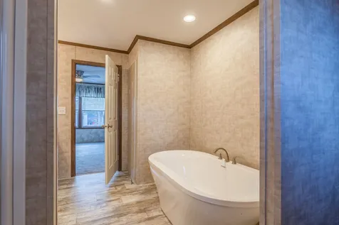 10 South Cranberry Lane Rochester NH 03867