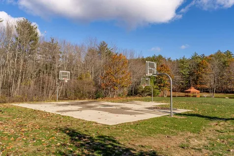 10 South Cranberry Lane Rochester NH 03867