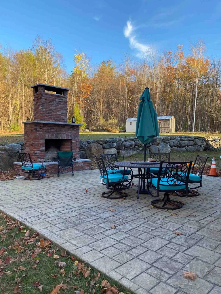 954 River Road Weare NH 03281