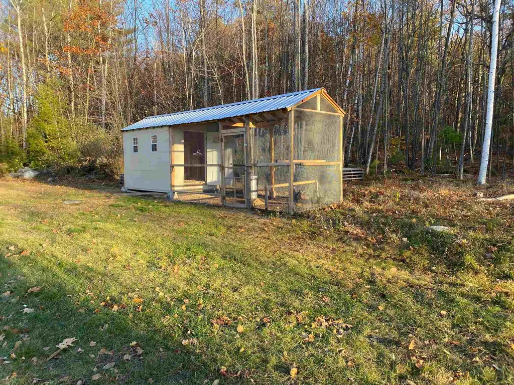 954 River Road Weare NH 03281