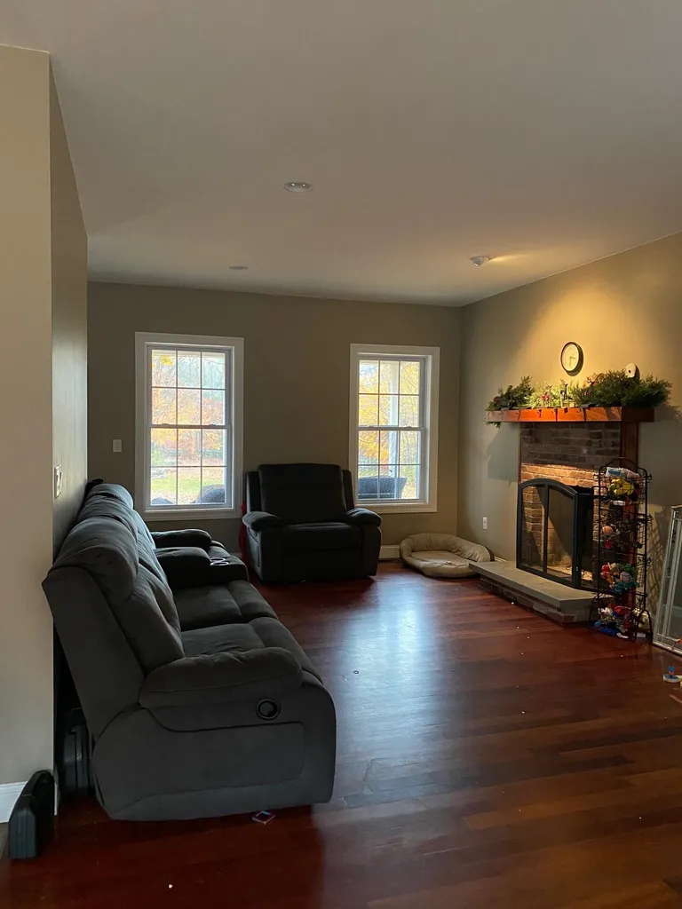 954 River Road Weare NH 03281