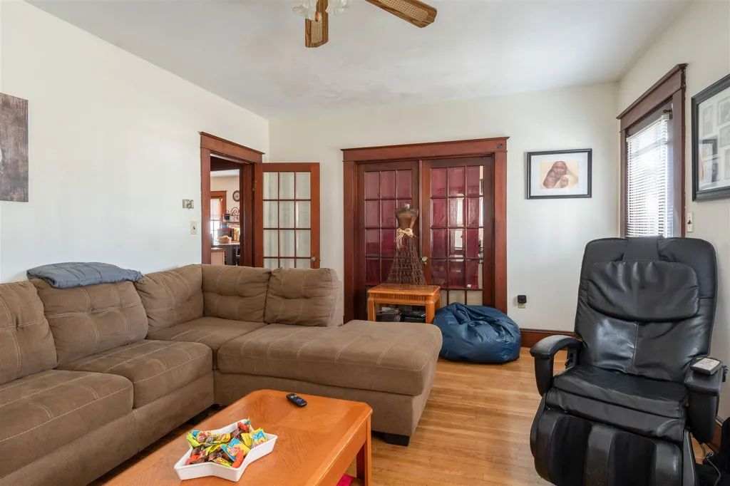 69 Bowers Street Nashua NH 03060