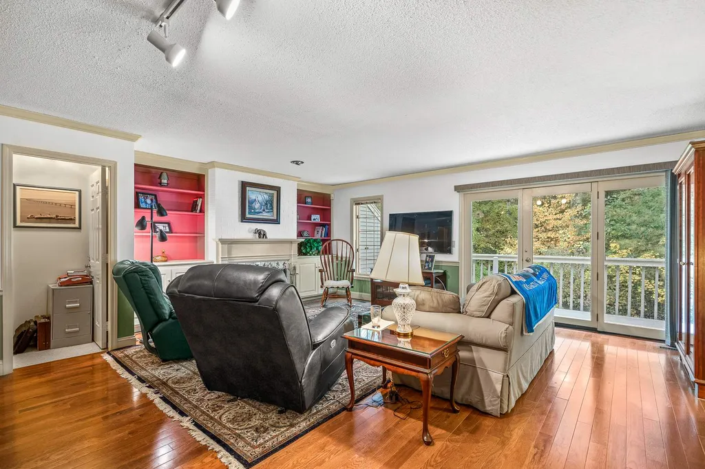 10 Wynridge Road Windham NH 03087