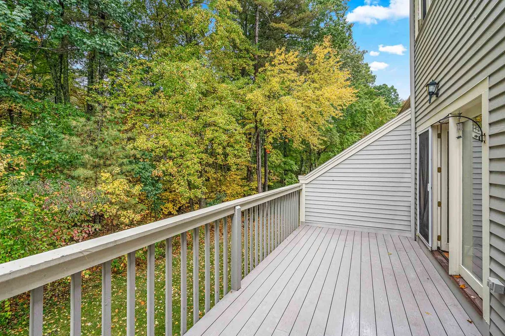 10 Wynridge Road Windham NH 03087