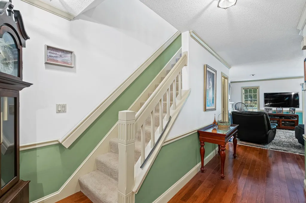 10 Wynridge Road Windham NH 03087