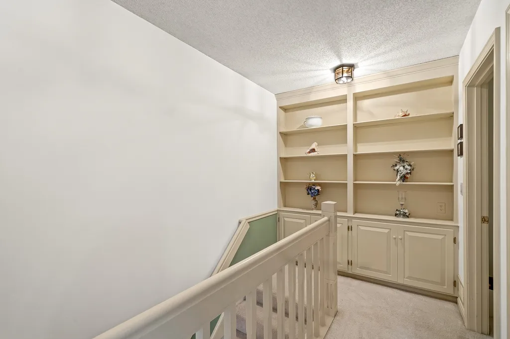 10 Wynridge Road Windham NH 03087