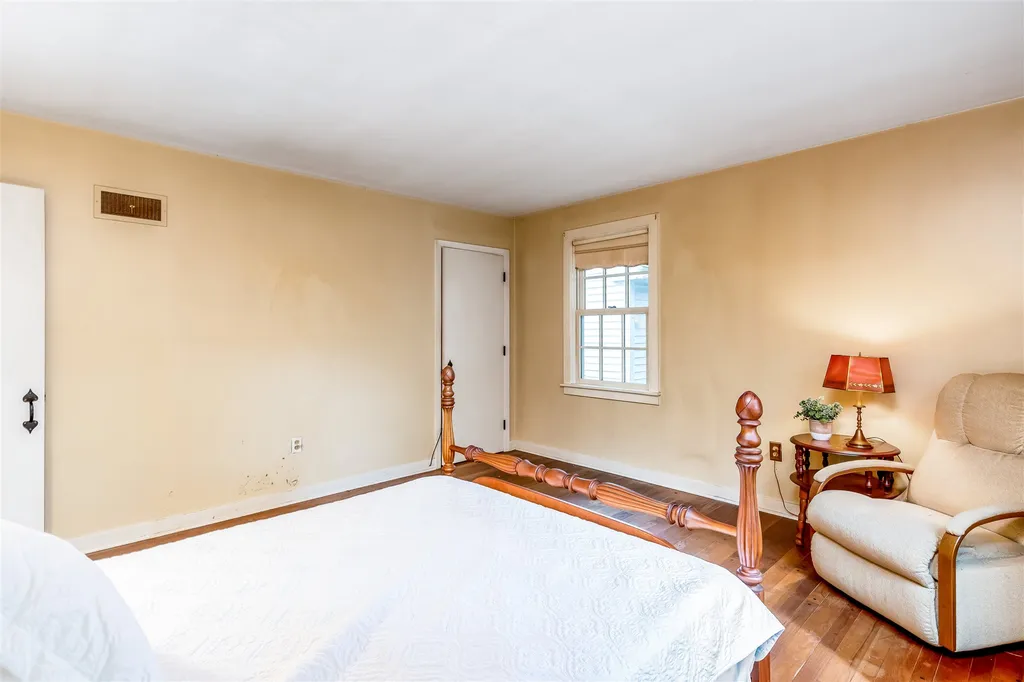 8 Curtis Avenue Essex VT 05452