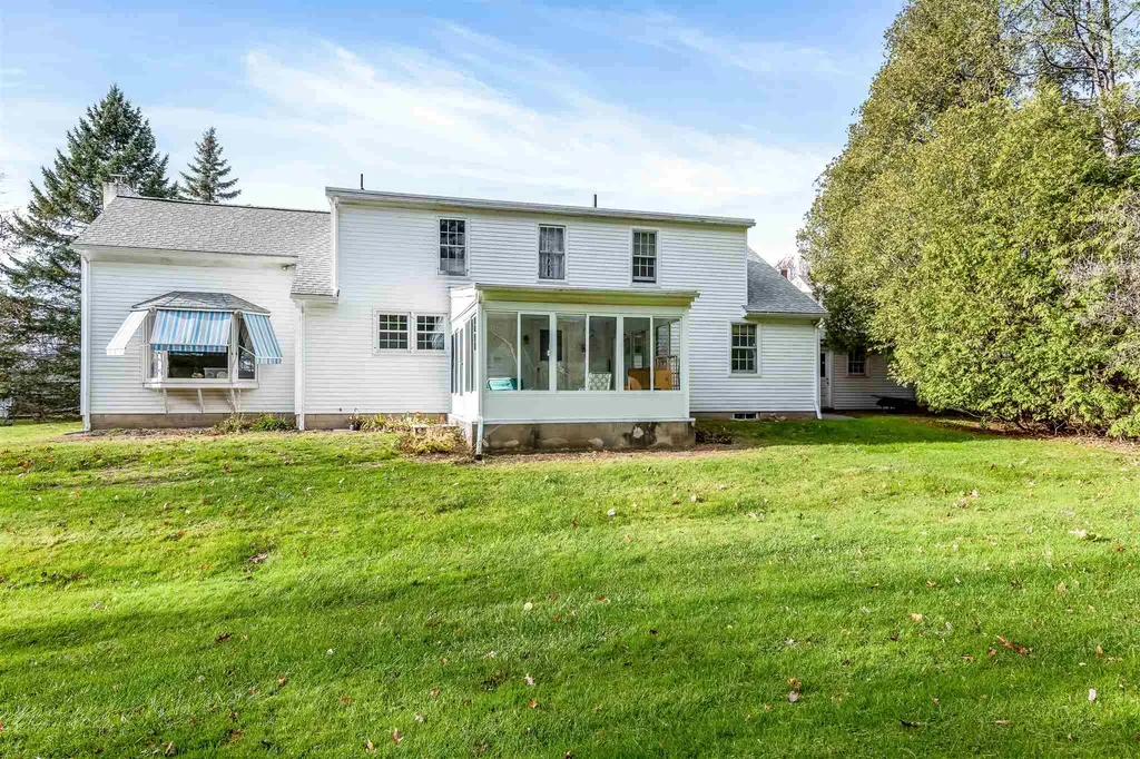 8 Curtis Avenue Essex VT 05452