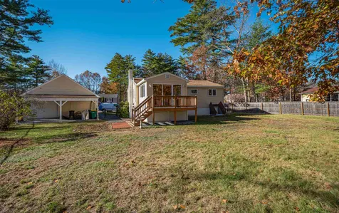 33 Forest Park Drive Rochester NH 03868
