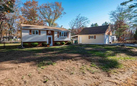 33 Forest Park Drive Rochester NH 03868