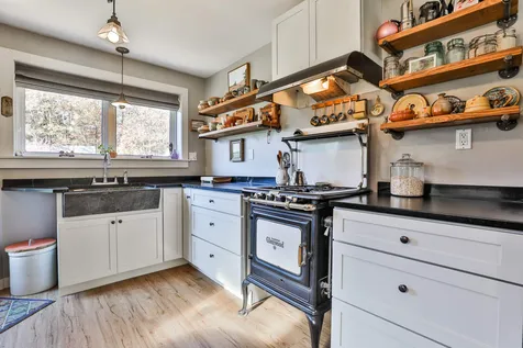 218 Parker Road New Boston NH 03070