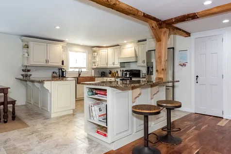 48 Emus Way York ME 03909