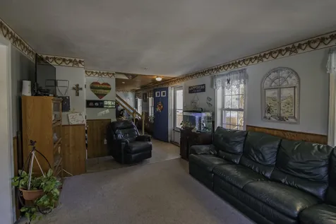 18 Cheney Lane Danville NH 03819