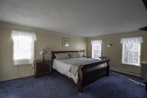 18 Cheney Lane Danville NH 03819