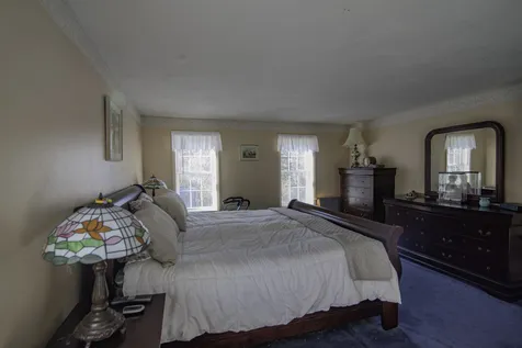 18 Cheney Lane Danville NH 03819