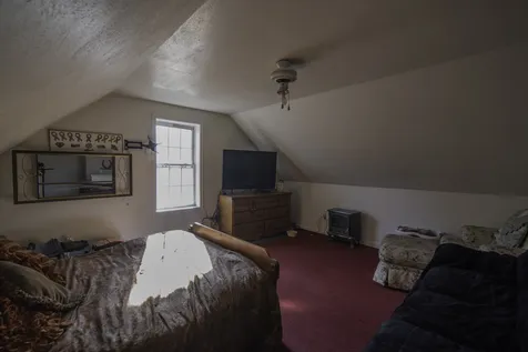 18 Cheney Lane Danville NH 03819