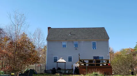 18 Cheney Lane Danville NH 03819