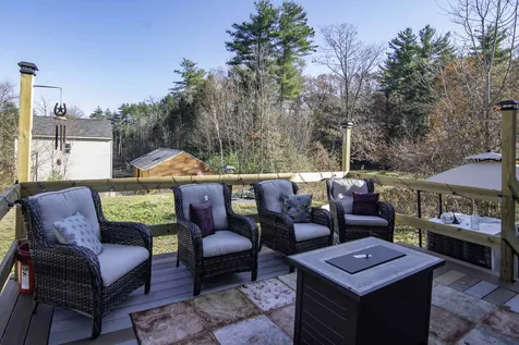 18 Cheney Lane Danville NH 03819