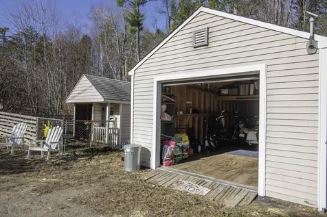 18 Cheney Lane Danville NH 03819