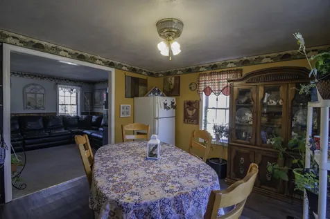 18 Cheney Lane Danville NH 03819