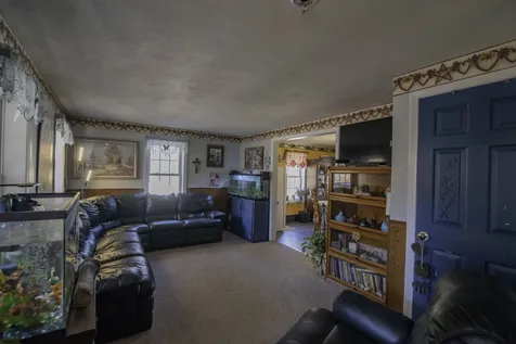 18 Cheney Lane Danville NH 03819
