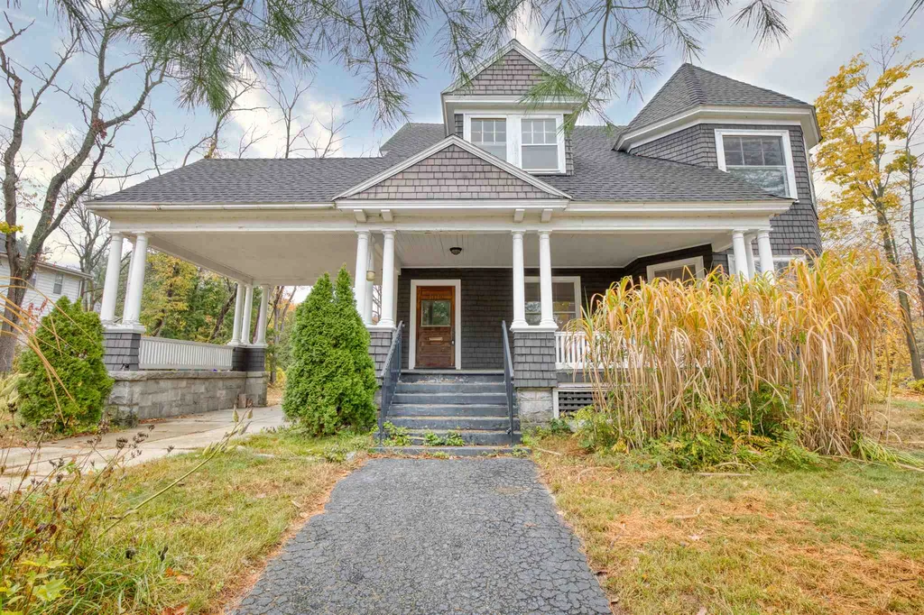 1019 Union Street Manchester NH 03104