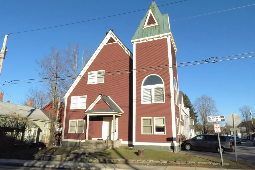 18 Pleasant Street Ludlow VT 05149