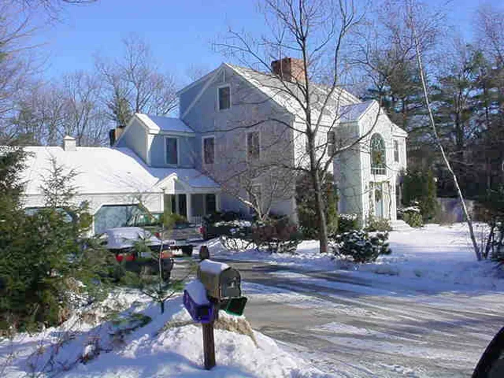 49 Buttonwood Road Bedford NH 03110