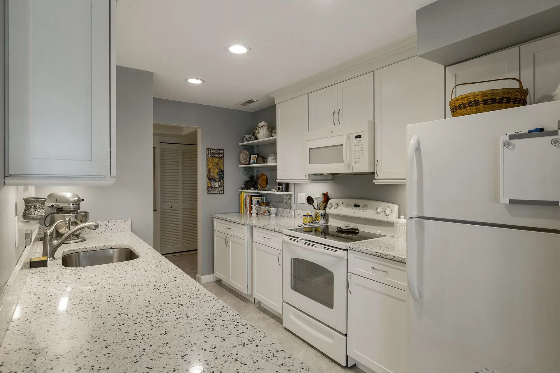33 Spit Brook Road Nashua NH 03060