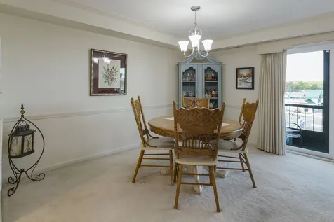 33 Spit Brook Road Nashua NH 03060