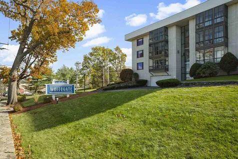 33 Spit Brook Road Nashua NH 03060