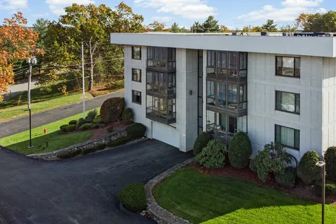 33 Spit Brook Road Nashua NH 03060