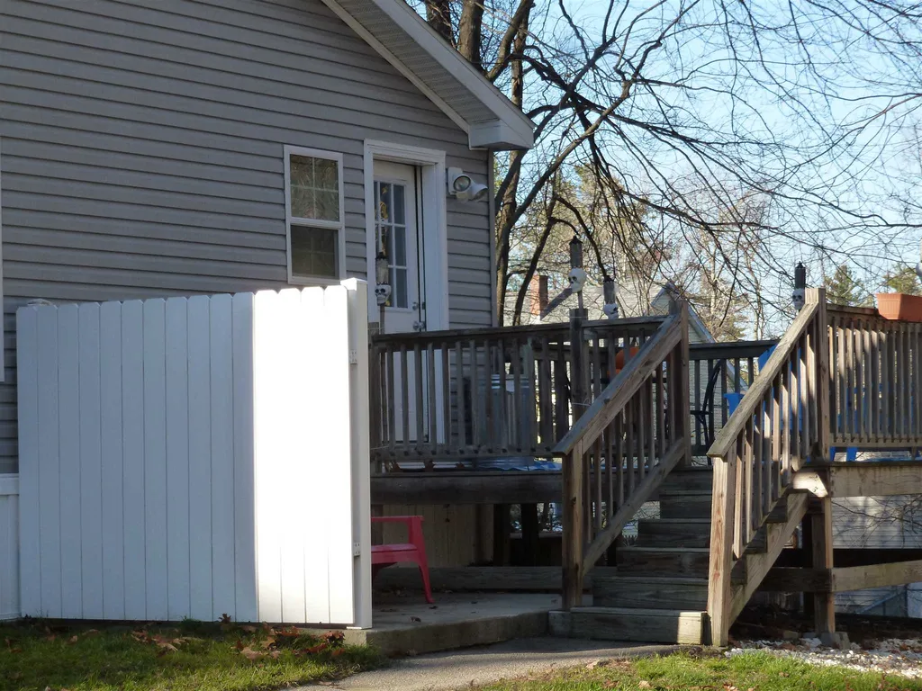 4 Hickory Hill Road Epping NH 03042