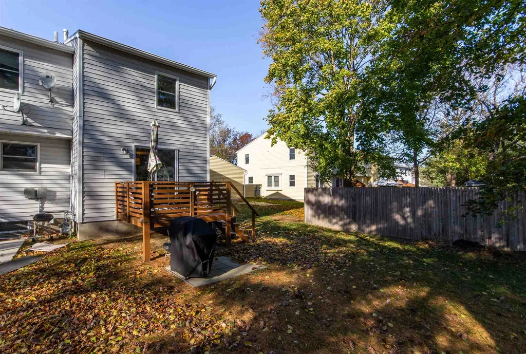 17 Fairmont Place Burlington VT 05408