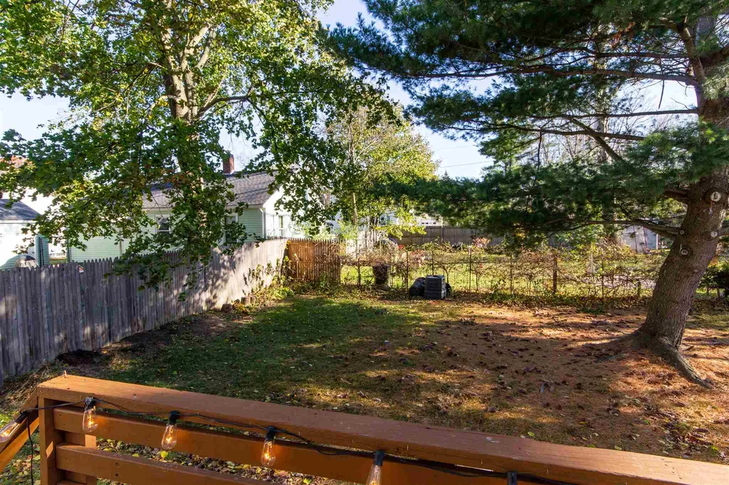 17 Fairmont Place Burlington VT 05408
