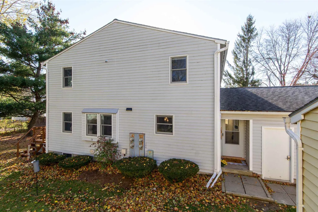 17 Fairmont Place Burlington VT 05408